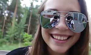 Isä vei kauniin tytön kadulle ja makasi hänen finnish porn tube kanssaan.
