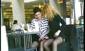 Mies soitti finnish porn prostituoidulle kotiin.